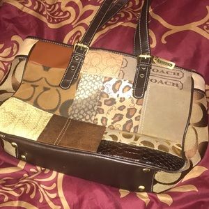 Women’s Coach Purse/ HandBag